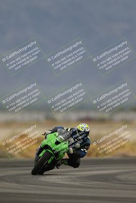 media/Nov-15-2025-Race Pace (Sat) [[8de605a2d8]]/Non Verified Riders (1st 20 Minutes)/Turn 4 (1010am)/